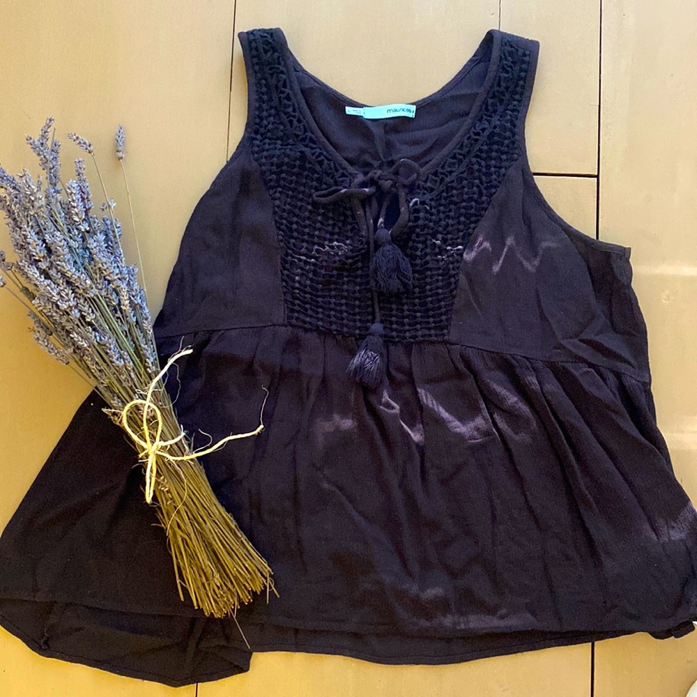 Women’s Short-Sleeve Black Blouse